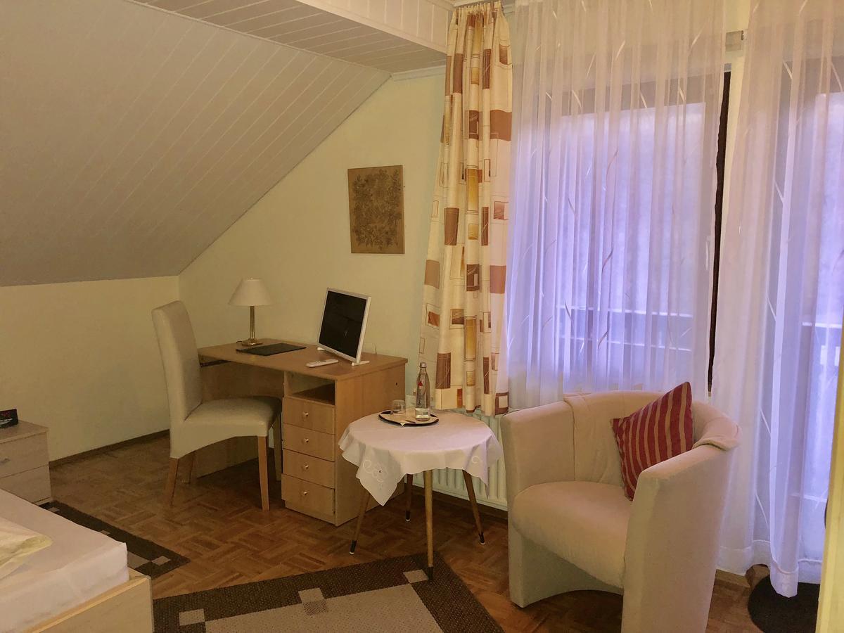 Haus Kesper-Brunen Hotel Willingen  Esterno foto